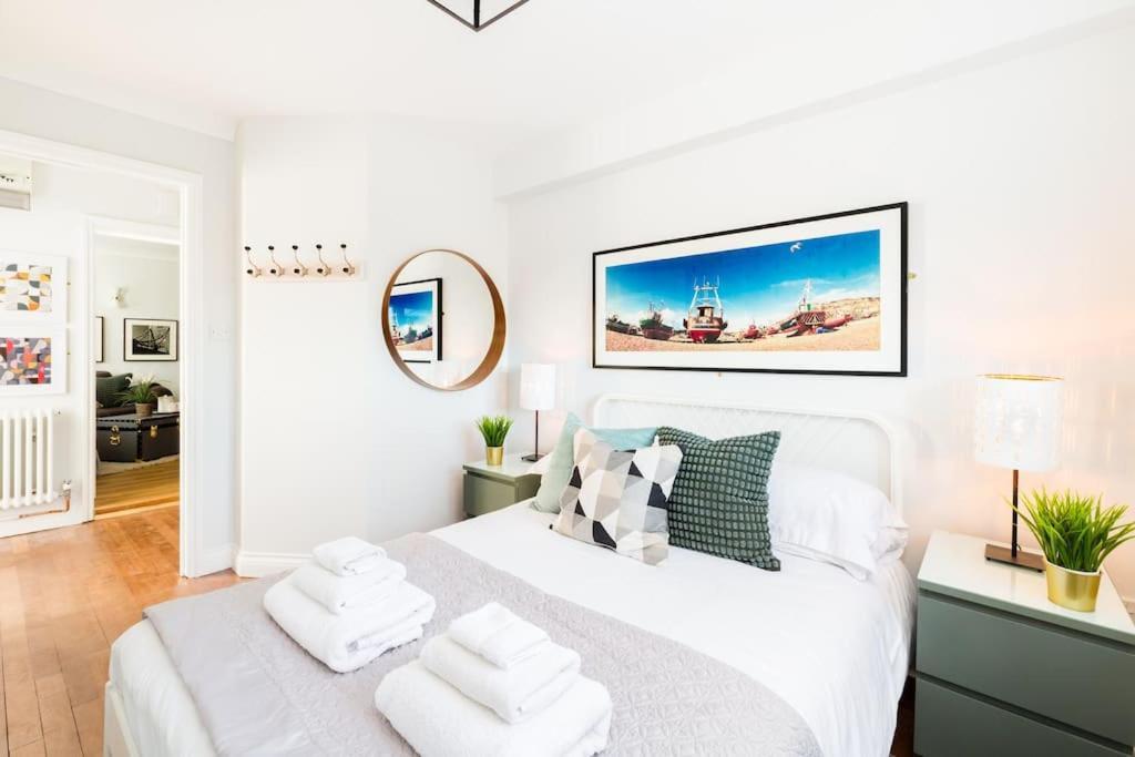 Fabulous Ground Floor Apartment. Грейт Малвърн Екстериор снимка