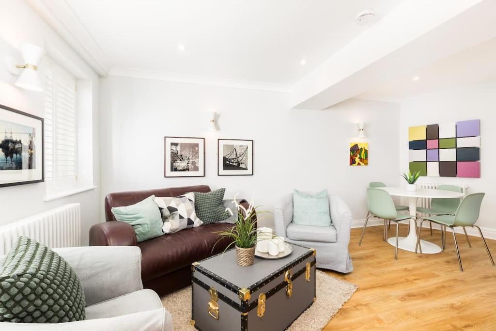 Fabulous Ground Floor Apartment. Грейт Малвърн Екстериор снимка